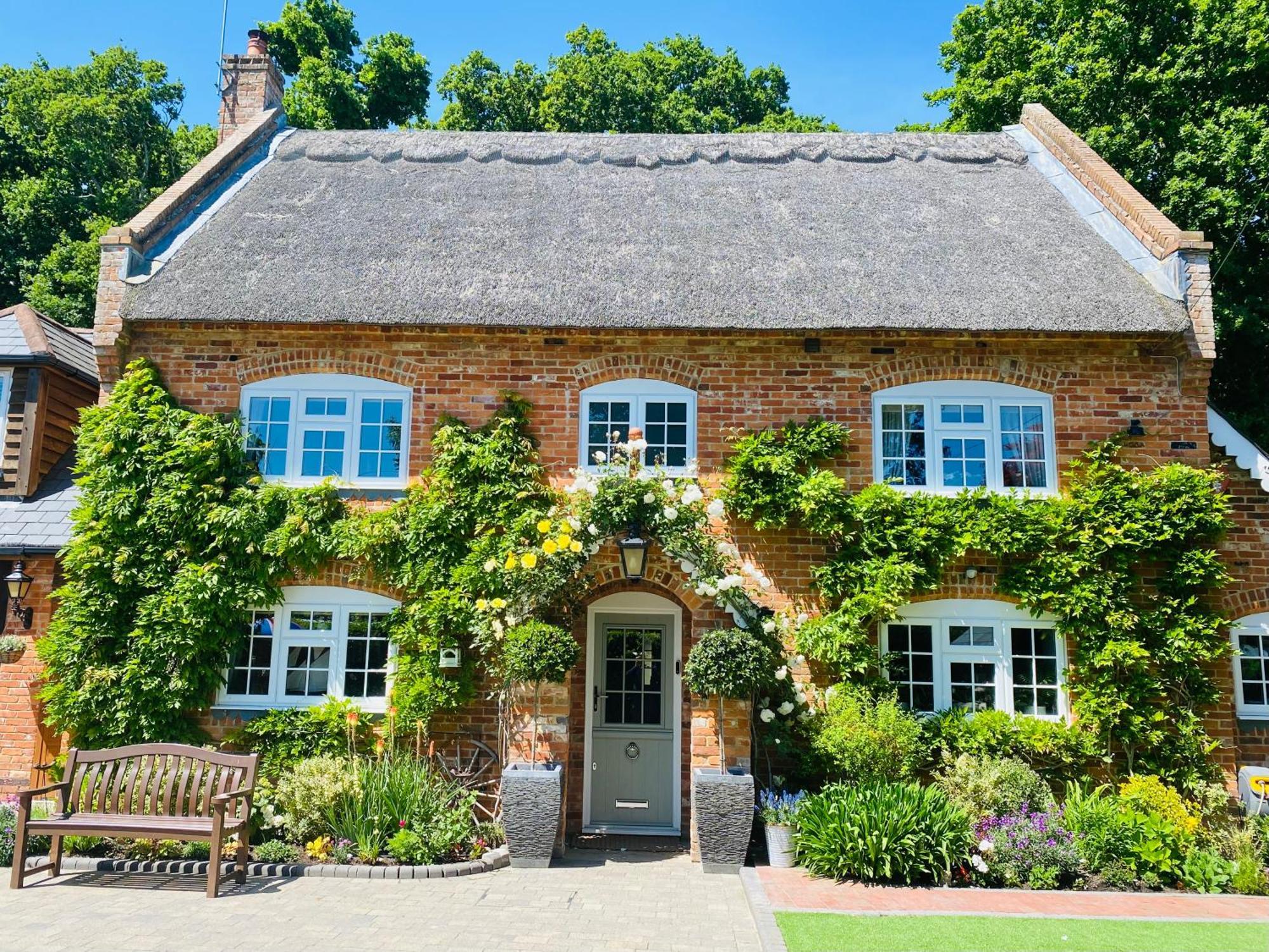 Little Woodside A Beautiful New Forest Self Contained Private Luxury Annexe Нью Милтон Экстерьер фото